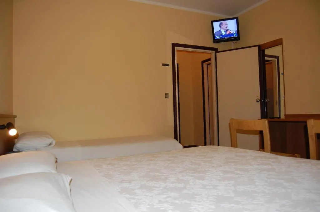 Albergo Motel Dosde Grosio 3*,