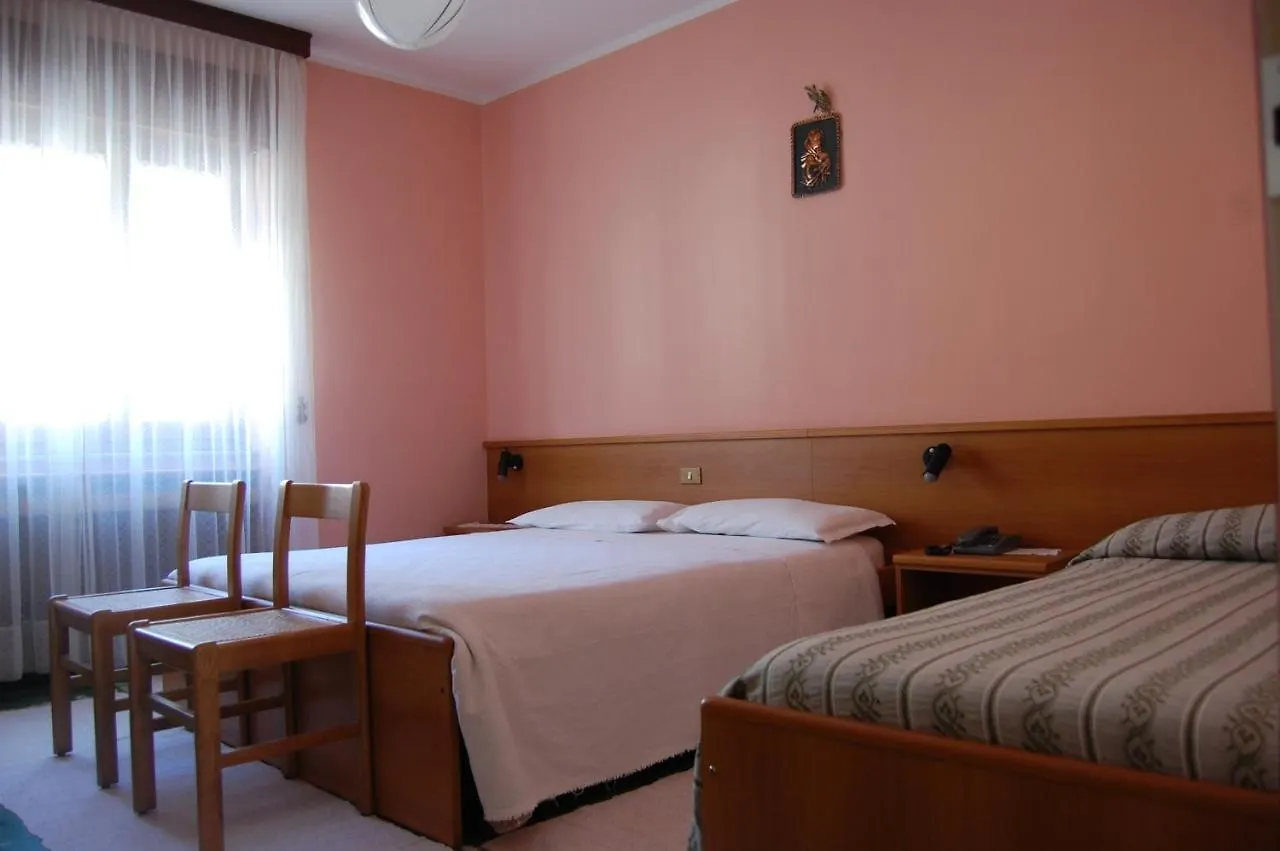 Albergo Motel Dosde B&B Grosio 3*,